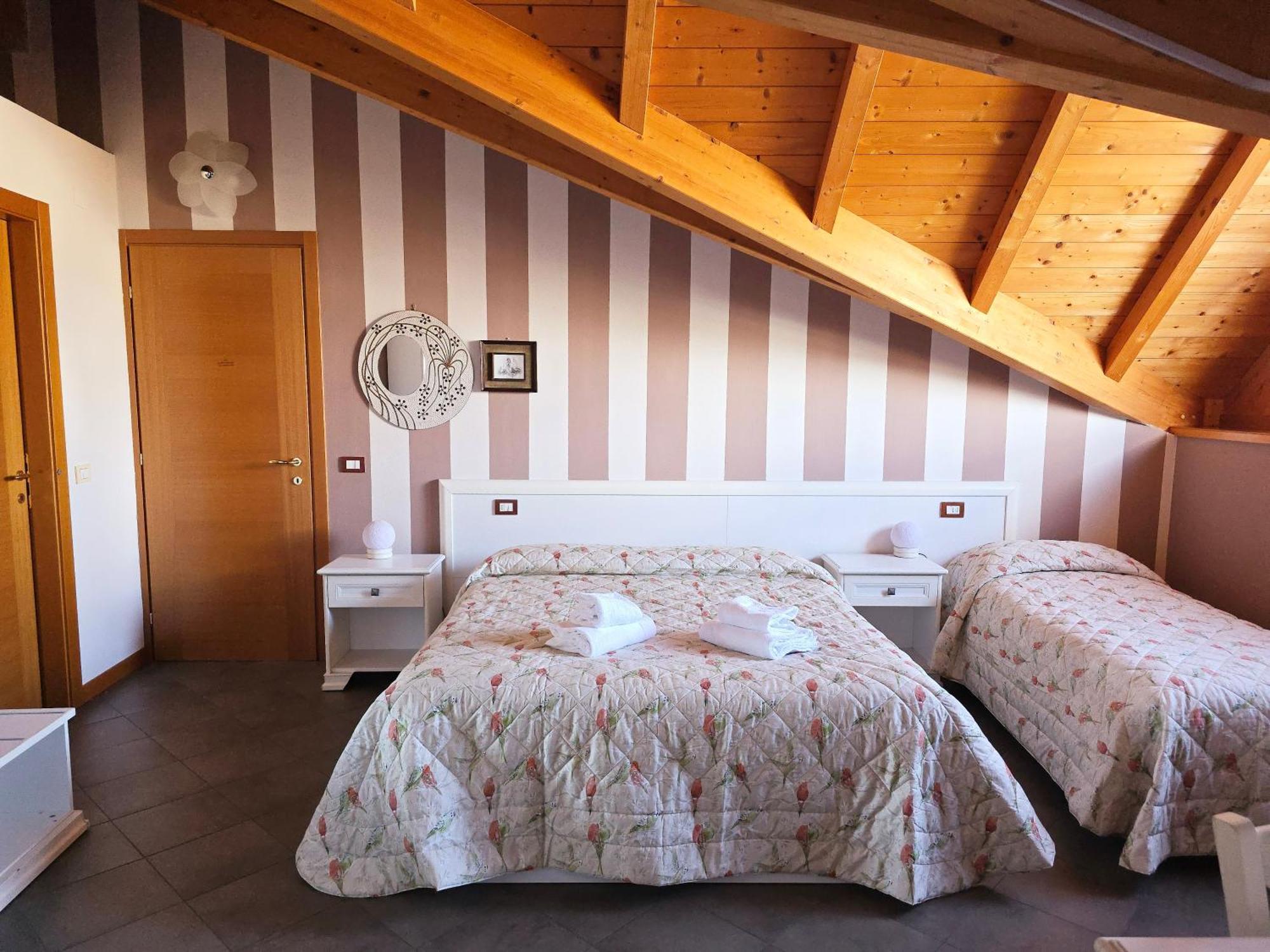 Made In Italy Hotel Bergamo Bagian luar foto
