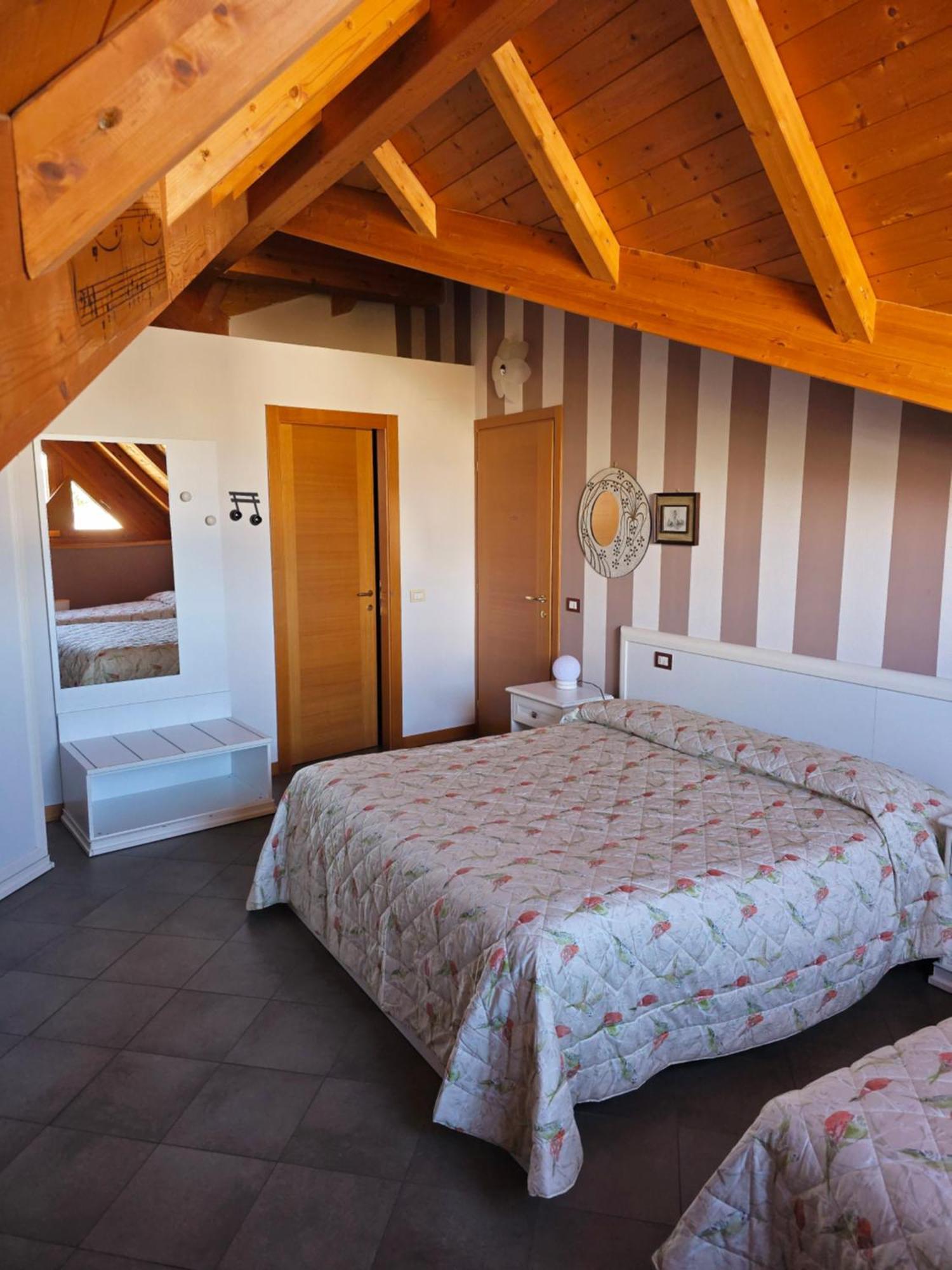 Made In Italy Hotel Bergamo Bagian luar foto