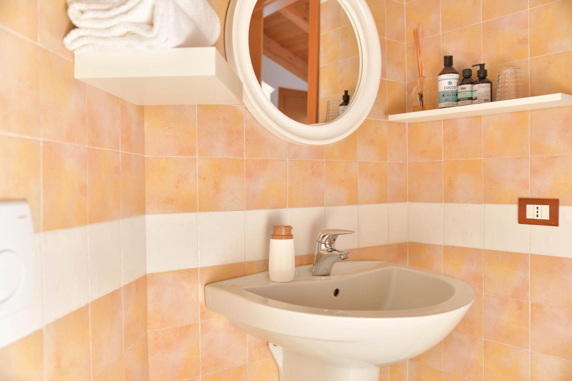Made In Italy Hotel Bergamo Bagian luar foto