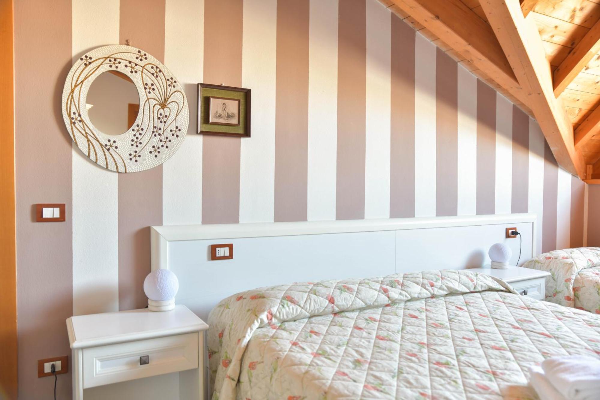 Made In Italy Hotel Bergamo Bagian luar foto